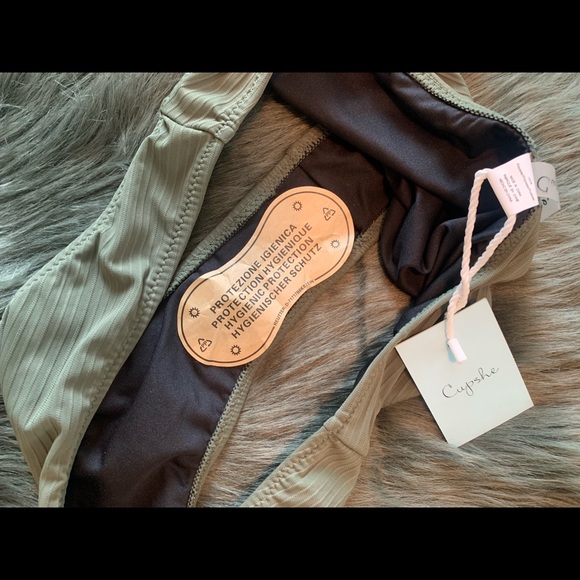 NWT Cupshe Swimsuit - Picture 3 of 5